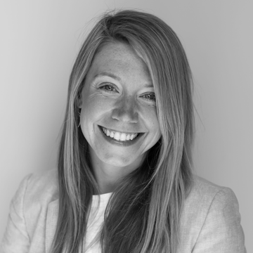 Lindsay Bourgoine Headshot